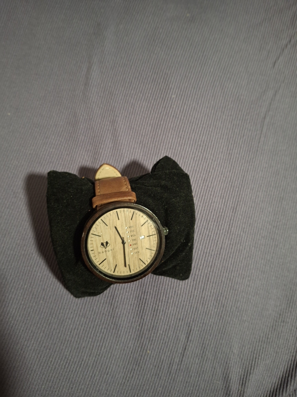 Swanky Badger Men's Wood Grain Watch – Brown Leather Strap – C$45